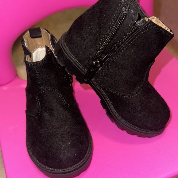 H &M black suede boots - Picture 2 of 3